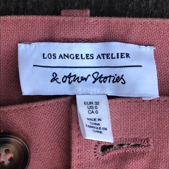 Red button pants - Picture 2 of 3